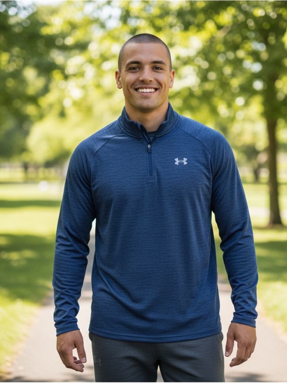 Under Armour Men’s 2XL Blue Lightweight 1/4 Zip 🌟
